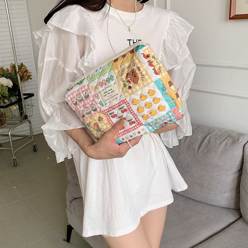 Korean Quilted Flower Makeup B – Korean Skincare Routine recenzja i cena